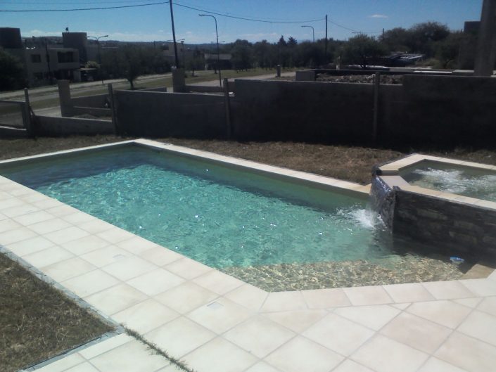 Construcción de Piletas con loza refractaria - Villa Carlos Paz